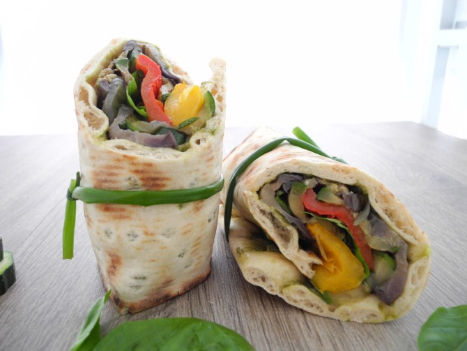 Wrap mit gegrilltem meditarranem Gemüse