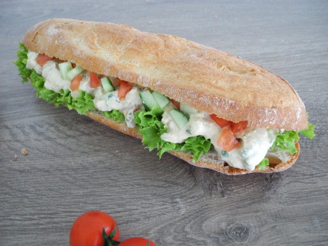 Sandwich Hummus Interpares