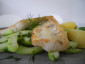 Zander mit Gurken-Dillgemüse und Petersilienkartoffeln