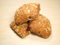 Früchte-Joghurt-Brötli mit Nüssen