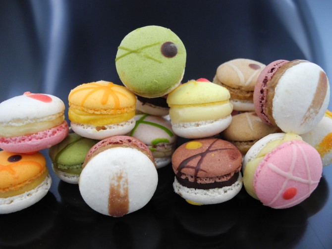 Mini Macarons