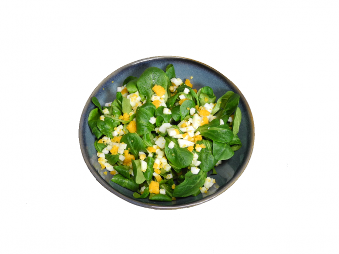 Nüssli Salat mit Ei