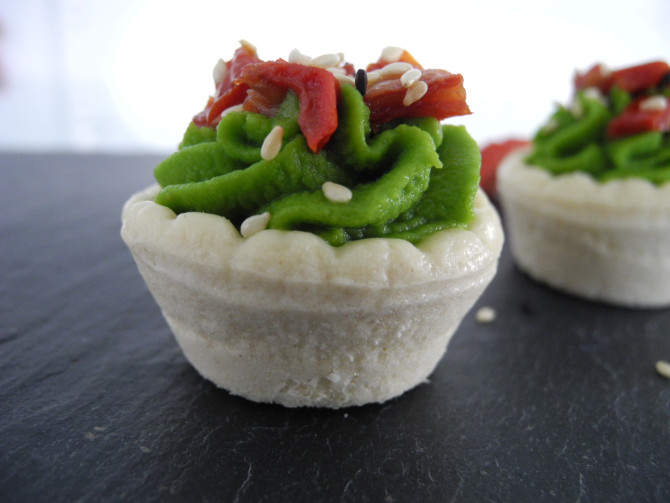 Tartelette Erbse getrocknete Tomate