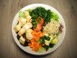 Quinoa Bowl mit saisonalen Zutaten