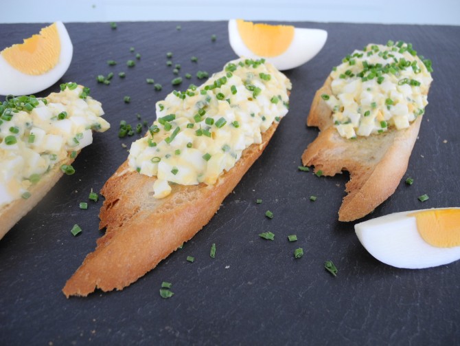 Lunchcrostini Ei