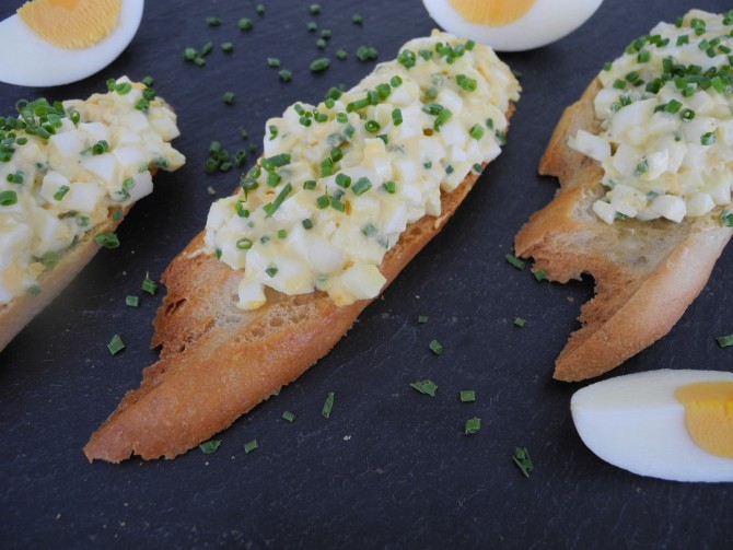 Lunchcrostini Ei