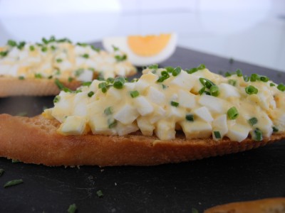 Lunchcrostini Ei