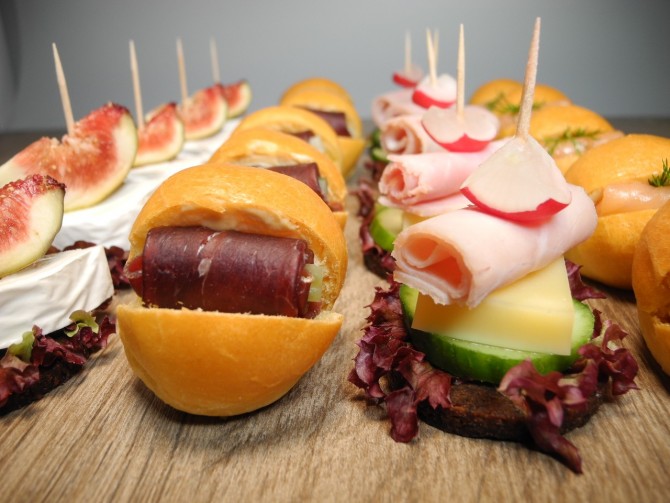 Symphonie von Mini Tower und Brioche