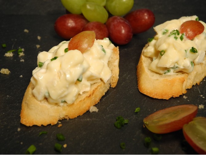 Crostini Brie