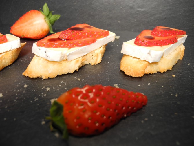 Crostini Brie Erdbeere