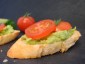 Crostini Avocado Tomate
