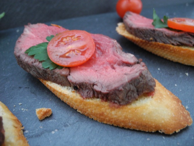 Lunch Crostini Rindsfilet