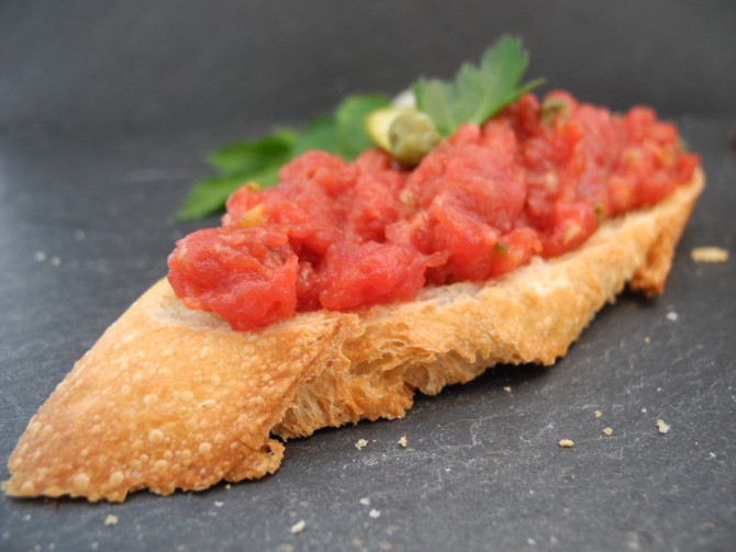 Lunch Crostini Rindstartare