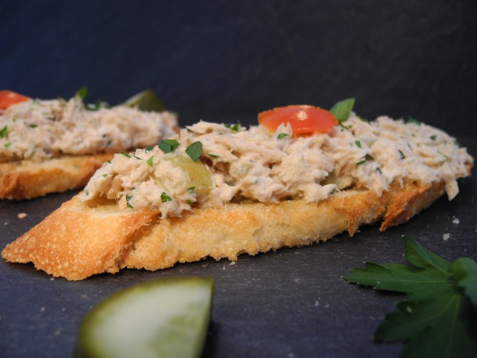 Lunch Crostini Thunfisch