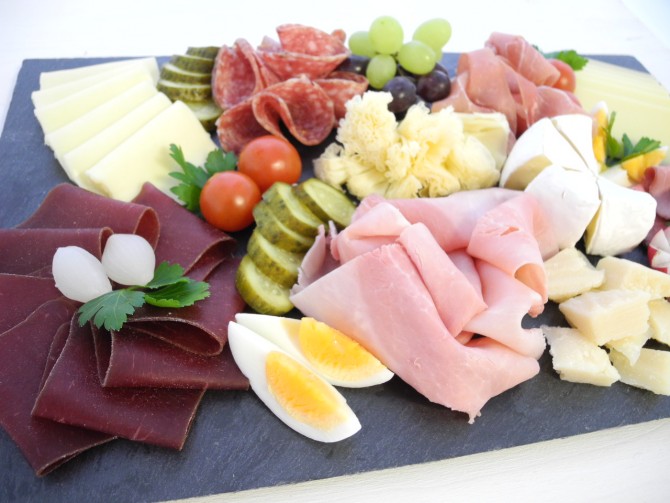 Platte Fleisch-Käse, klein